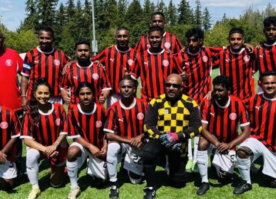 Davis sisters create football history