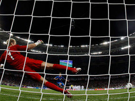 Italy hands England shoot out heartache